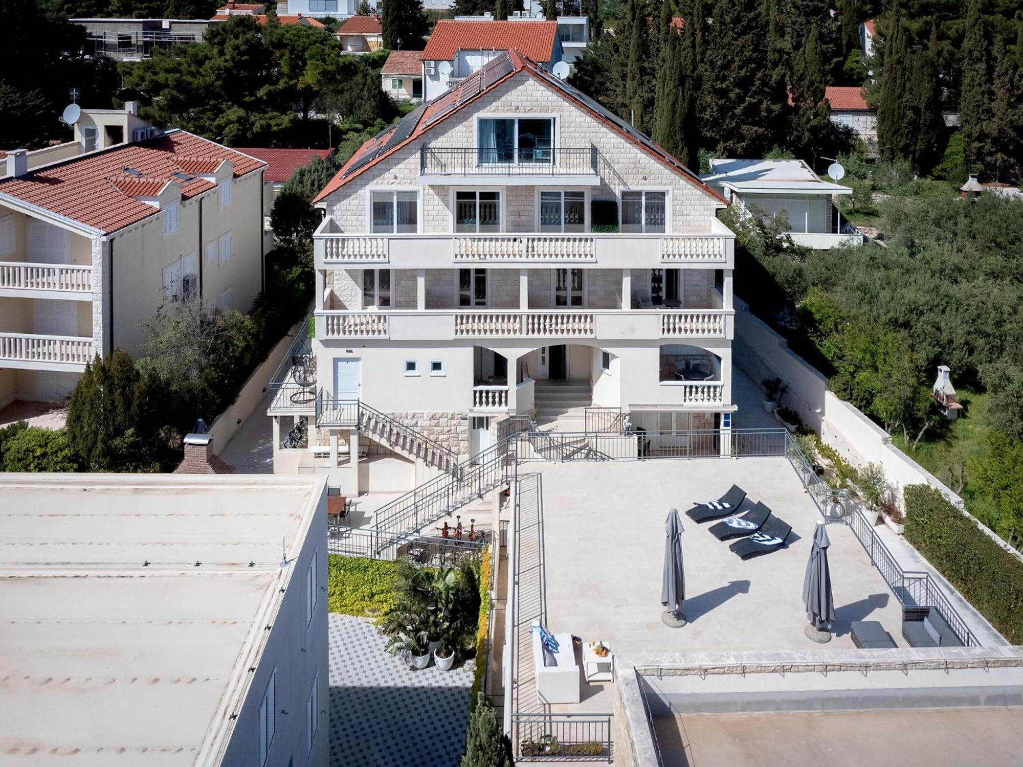 Villa Rajski Dvor Μπολ Εξωτερικό φωτογραφία